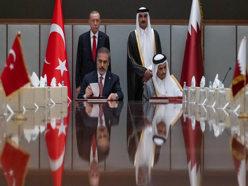 سمو الأمير والرئيس التركي يعقدان جلسة مباحثات رسمية