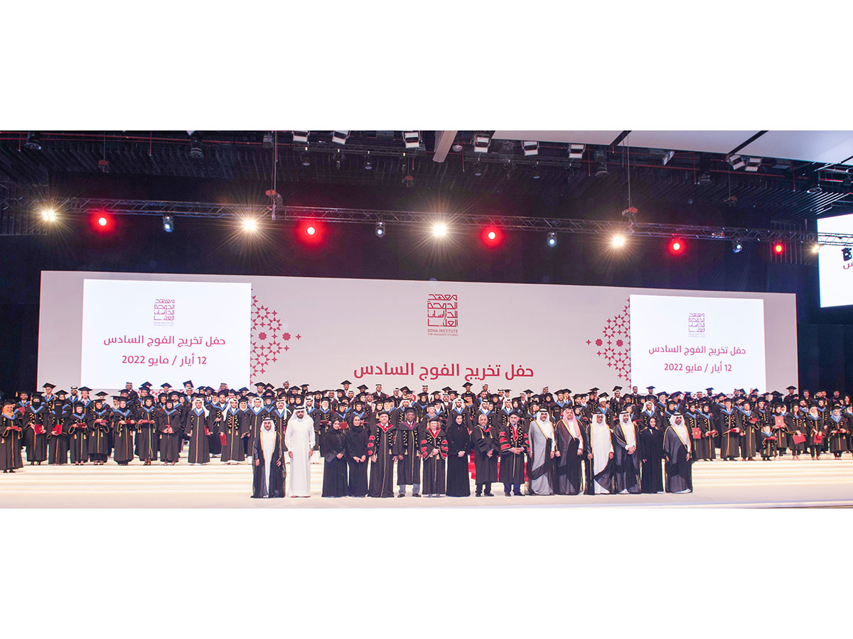 رئيس مجلس الوزراء يشهد حفل تخريج معهد الدوحة للدراسات العليا