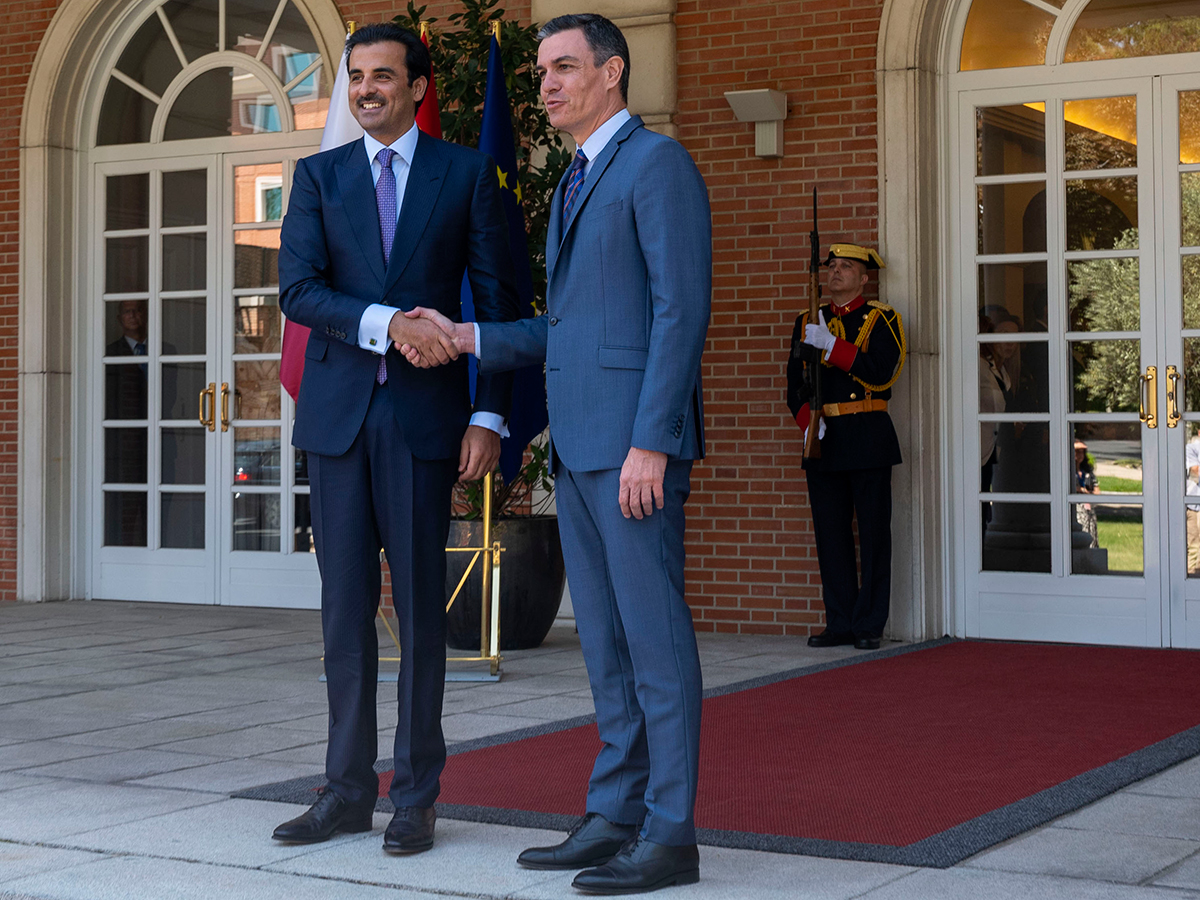 سمو الأمير ورئيس الوزراء الإسباني يعقدان جلسة مباحثات رسمية