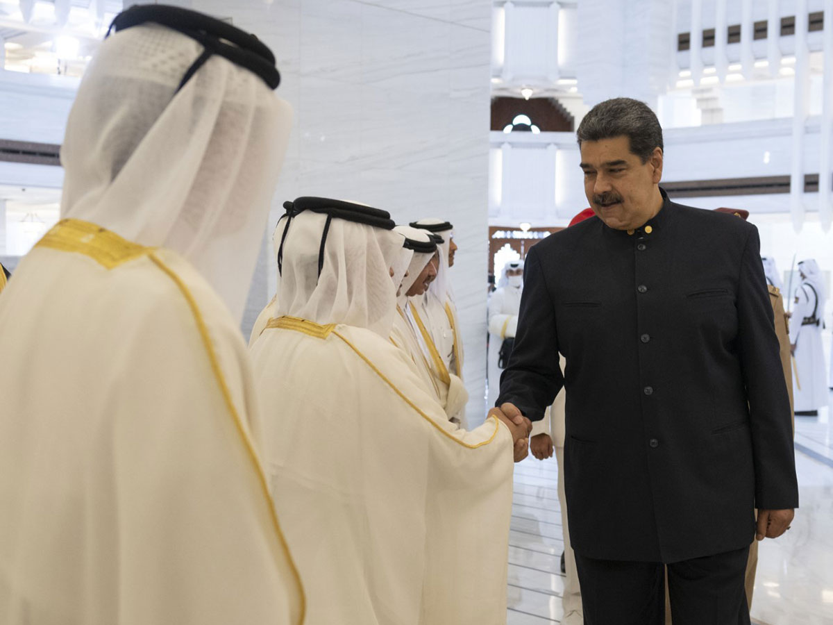 سمو الأمير والرئيس الفنزويلي يعقدان جلسة مباحثات رسمية