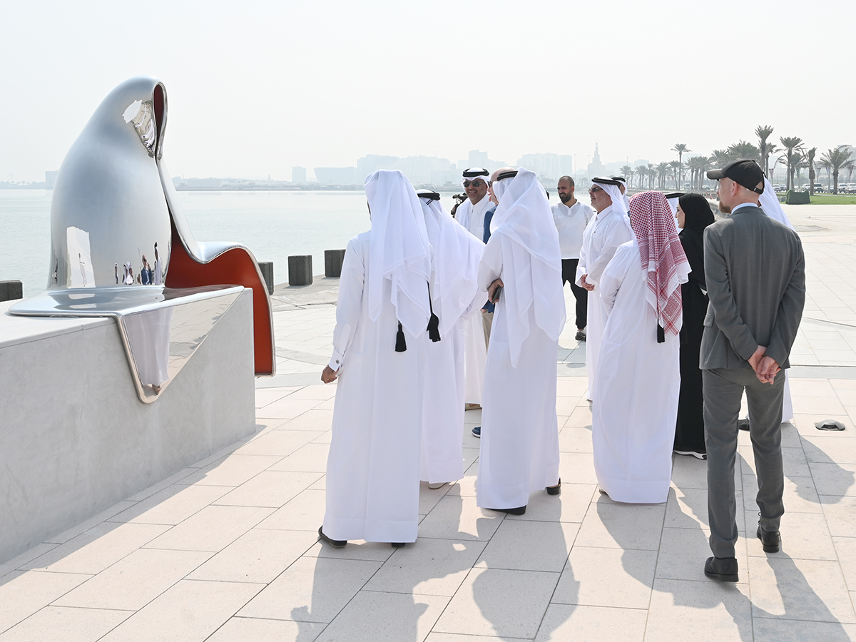 رئيس مجلس الوزراء يزور مشروع تطوير منطقة الدوحة المركزية وشارع الكورنيش
