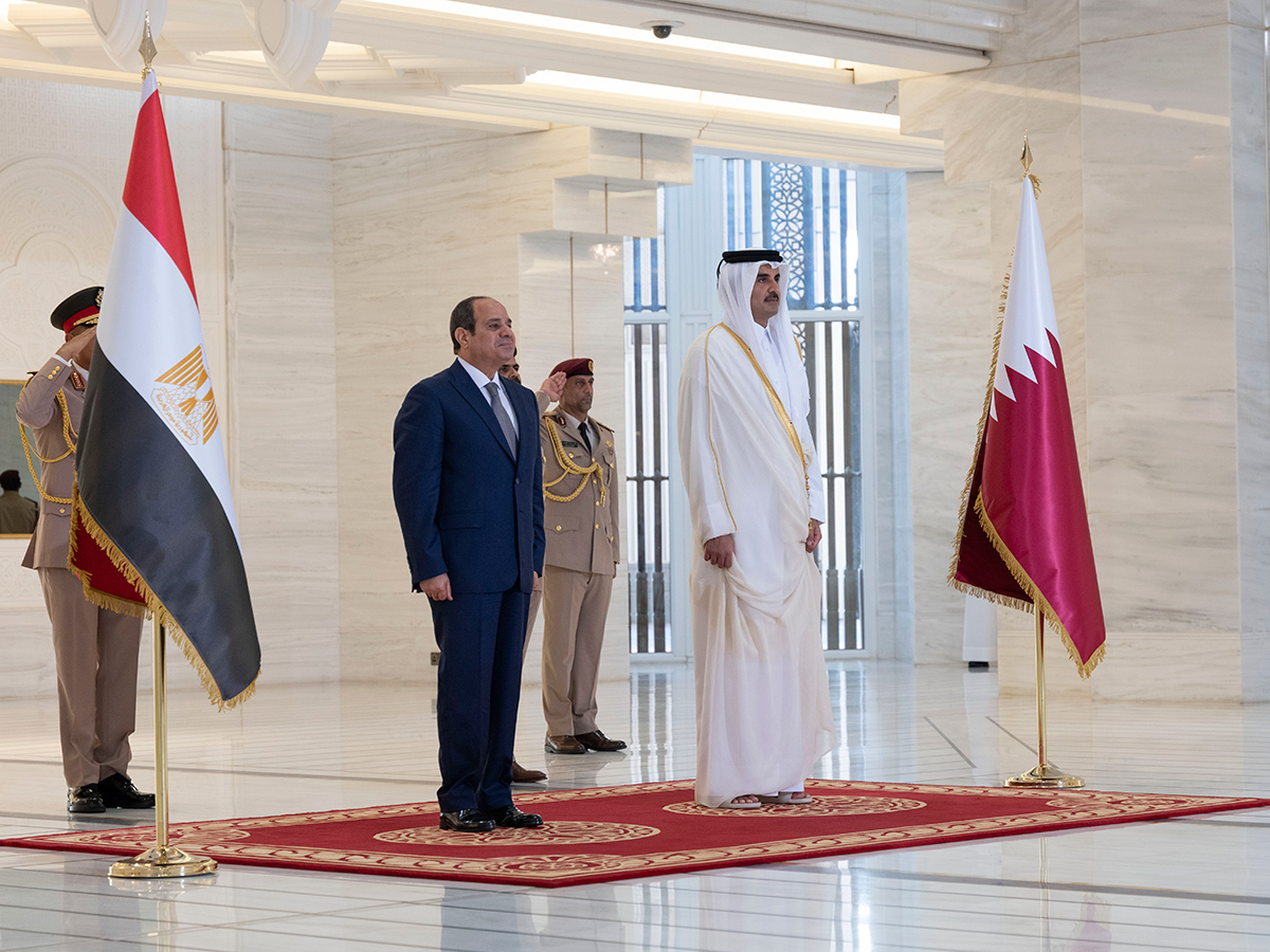 سمو الأمير والرئيس المصري يعقدان جلسة مباحثات رسمية