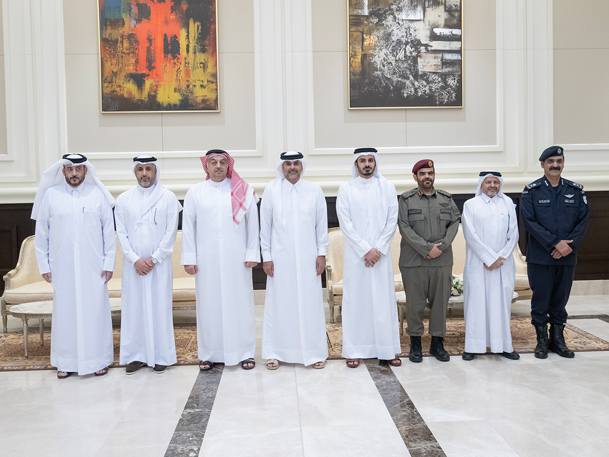 رئيس مجلس الوزراء يلتقي أعضاء اللجنة الأمنية والجهات المشاركة في بطولة كأس العالم FIFA قطر 2022