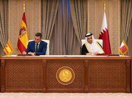 Der Ministerpräsident und Außenminister führt Gespräche mit dem spanischen Premierminister