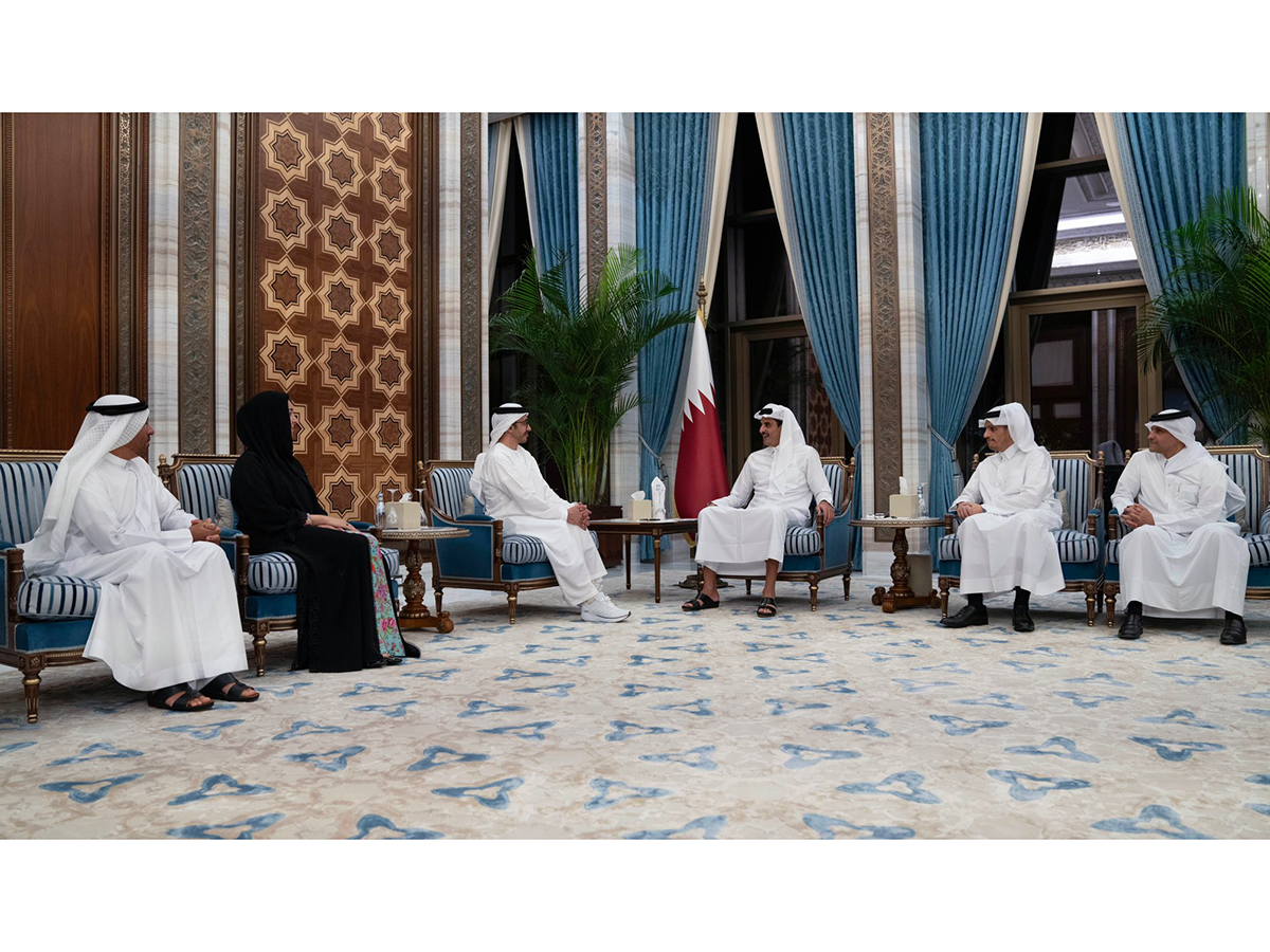 SH der Emir empfängt den Außenminister der VAE