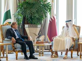 Seine Hoheit Der Emir trifft sich mit dem Premierminister von Pakistan ab