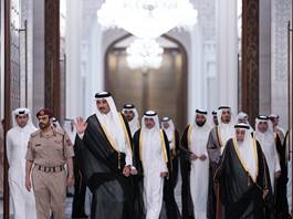 SH, der Emir, gibt ein Iftar-Bankett für Mitglieder der Herrscherfamilie und Würdenträger