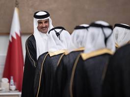Su Alteza el Emir ofrece un banquete Iftar a eruditos, jueces, clérigos, miembros de la fiscalía y del sector educativo
